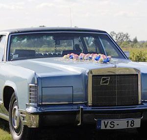 Igors, 1977 Lincoln Continental Town Car